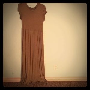 Maxi Olive Green Dress With Pockets